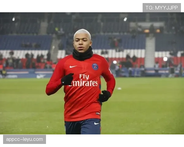 姆巴佩的非洲血脉：解析其喀麦隆与阿尔及利亚文化背景对足球生涯的深远影响