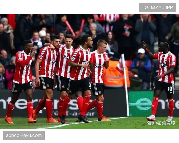 南安普顿锋线爆发，连胜势头彰显状态回暖