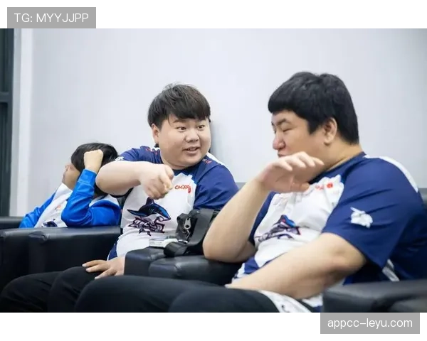 孙兴慜表现稳健，成为亚洲足球新偶像和全球瞩目的多面手