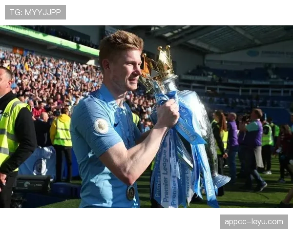 德布劳内拦截抢断数据亮眼,防守贡献持续提升 德布劳内拦截抢断数据亮眼,防守贡献持续提升